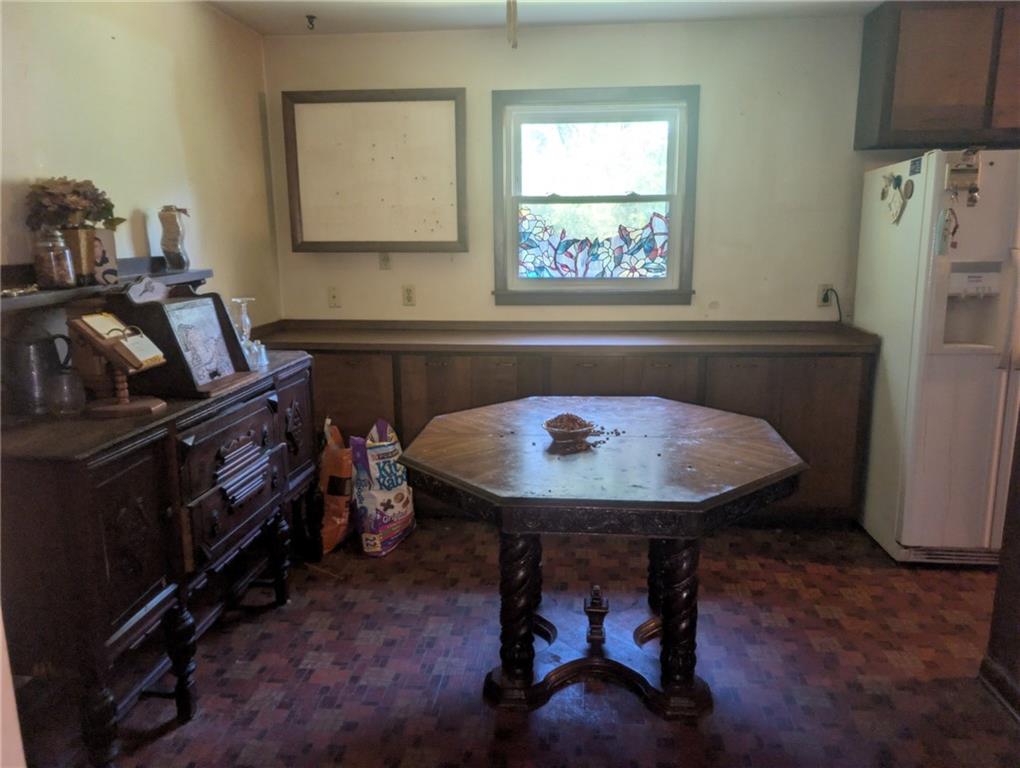 10912 E 59th Street Property Photo 2