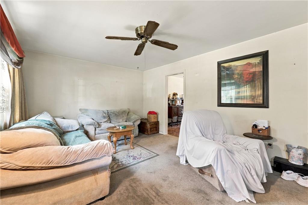 10912 E 59th Street Property Photo 2