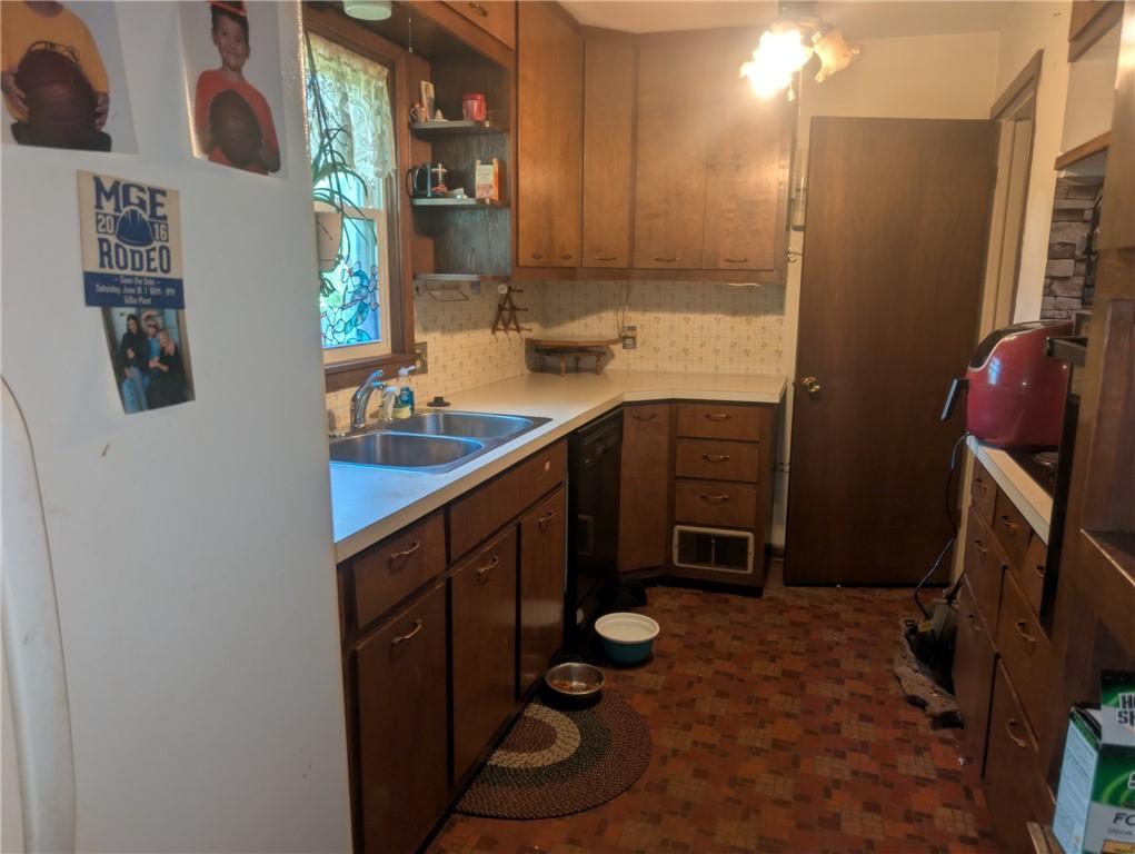 10912 E 59th Street Property Photo 3