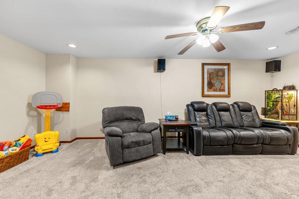 1336 Tall Grass Drive Property Photo 26