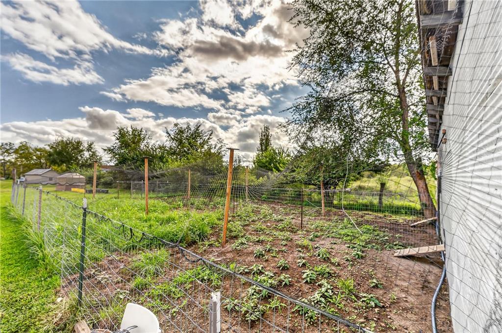 16526 New Lawrence Road Property Photo 31