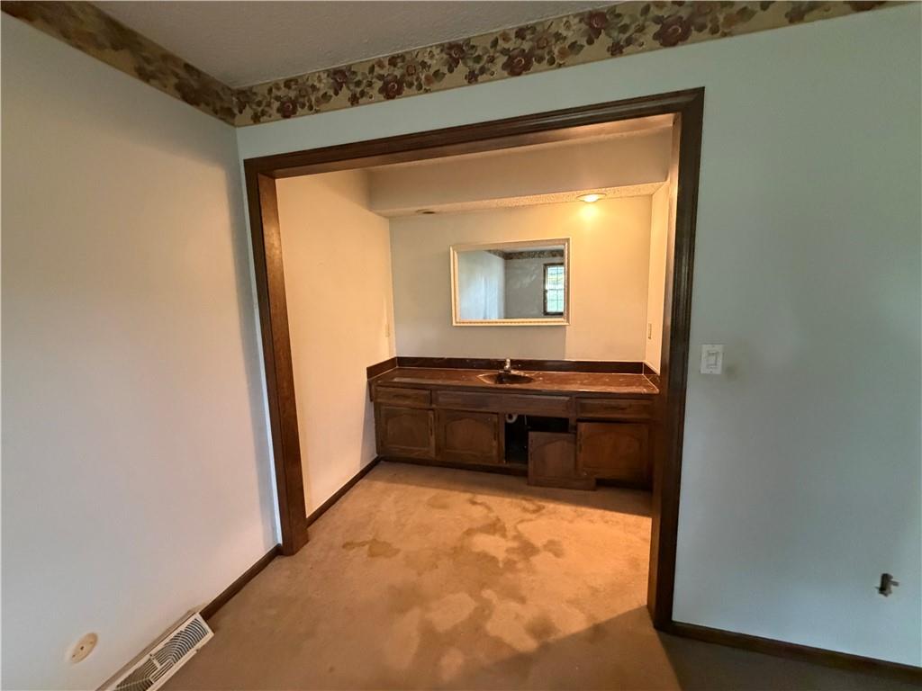7020 Widmer Road Property Photo 10