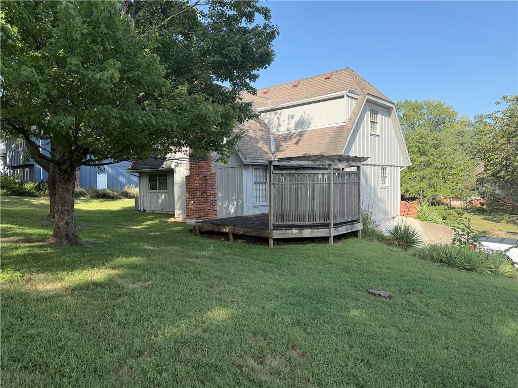 7020 Widmer Road Property Photo 16