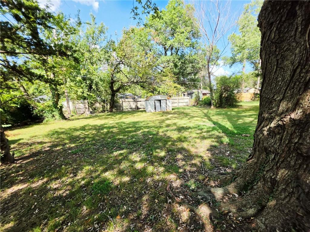 429 Fieldcrest N/a Property Photo 11
