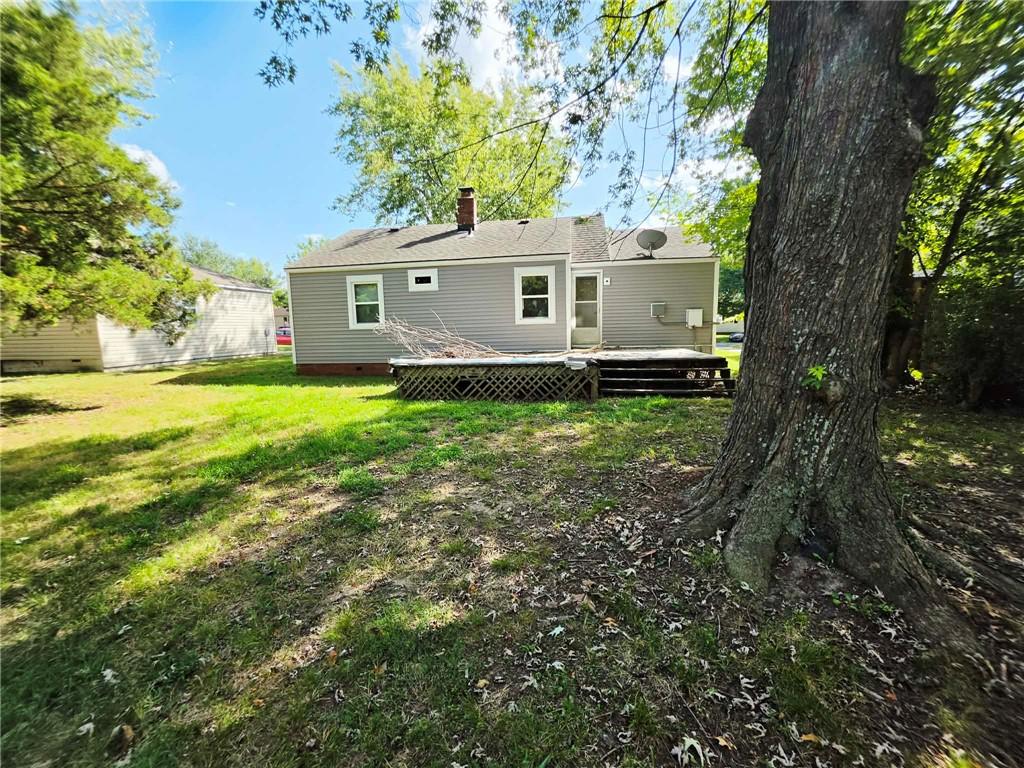 429 Fieldcrest N/a Property Photo 12
