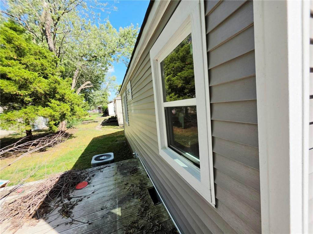 429 Fieldcrest N/a Property Photo 14