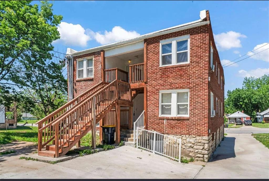 4105 E Linwood Boulevard Property Photo 1