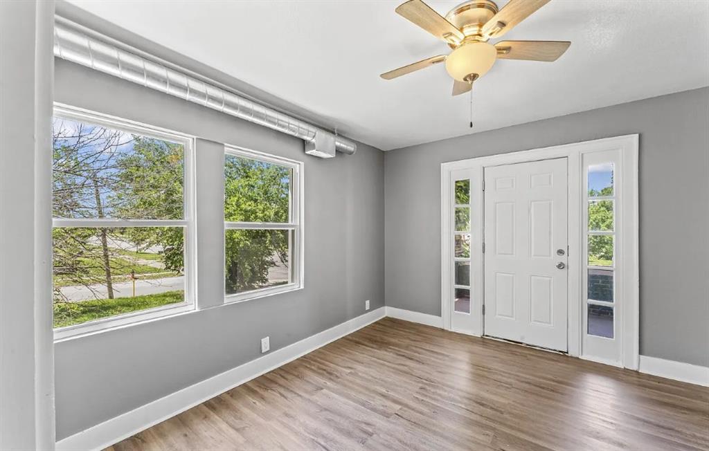 4105 E Linwood Boulevard Property Photo 3
