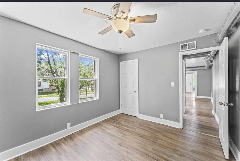4105 E Linwood Boulevard Property Photo 6