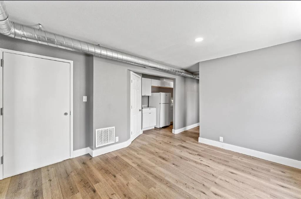 4105 E Linwood Boulevard Property Photo 15