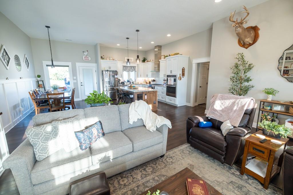 22010 S Excelsior Road Property Photo 14
