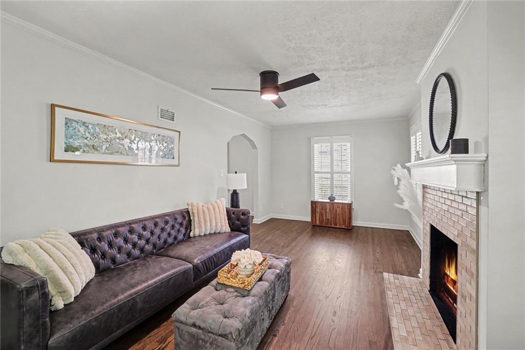 5406 Ash Street Property Photo 7