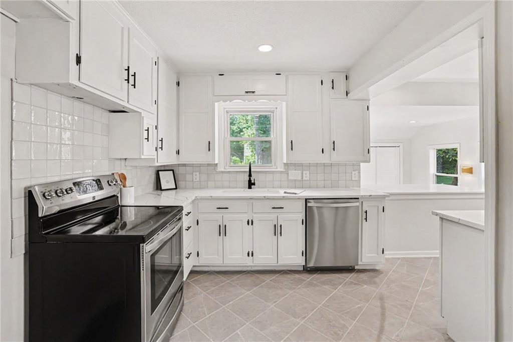 5406 Ash Street Property Photo 10