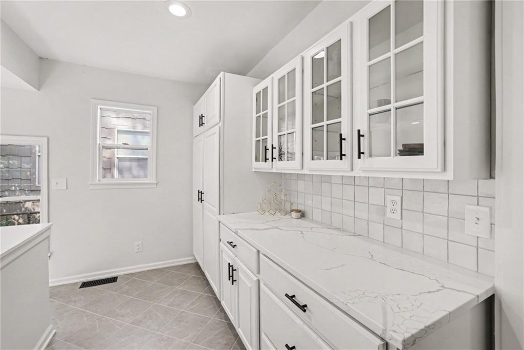 5406 Ash Street Property Photo 13
