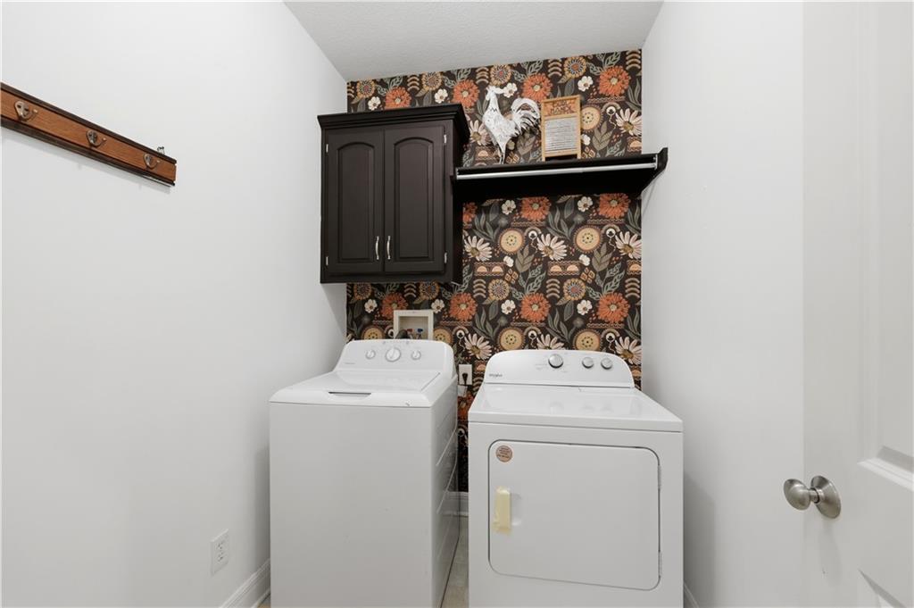 9908 N Lewis Avenue Property Photo 8