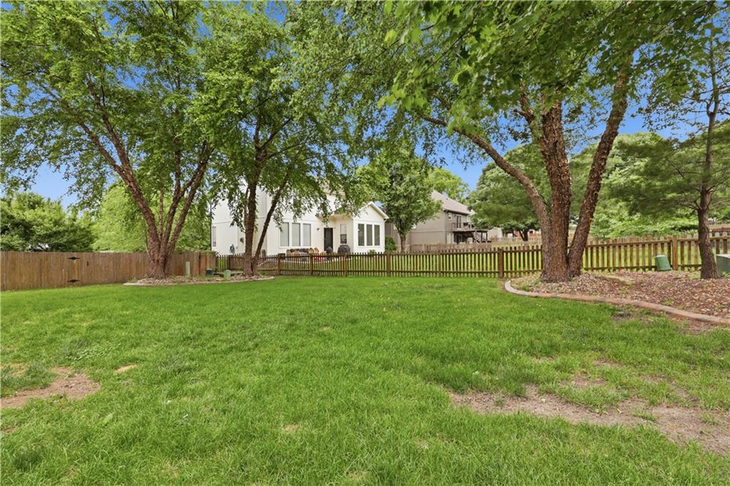 9908 N Lewis Avenue Property Photo 34
