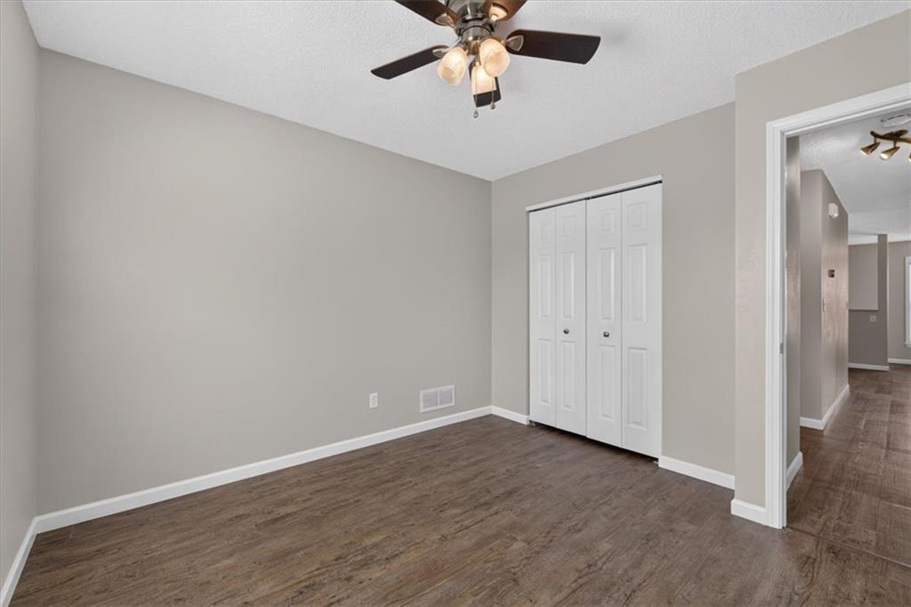 100 E South Avenue Property Photo 25