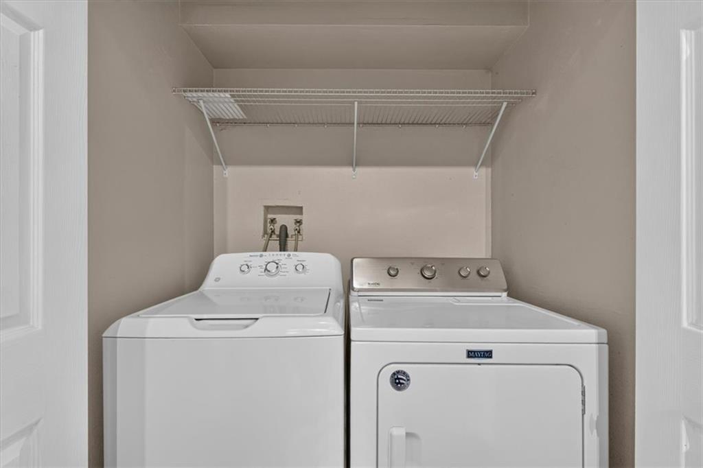 100 E South Avenue Property Photo 44