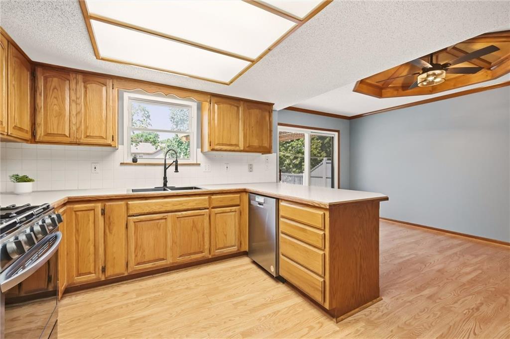 408 Huntington Court Property Photo 10