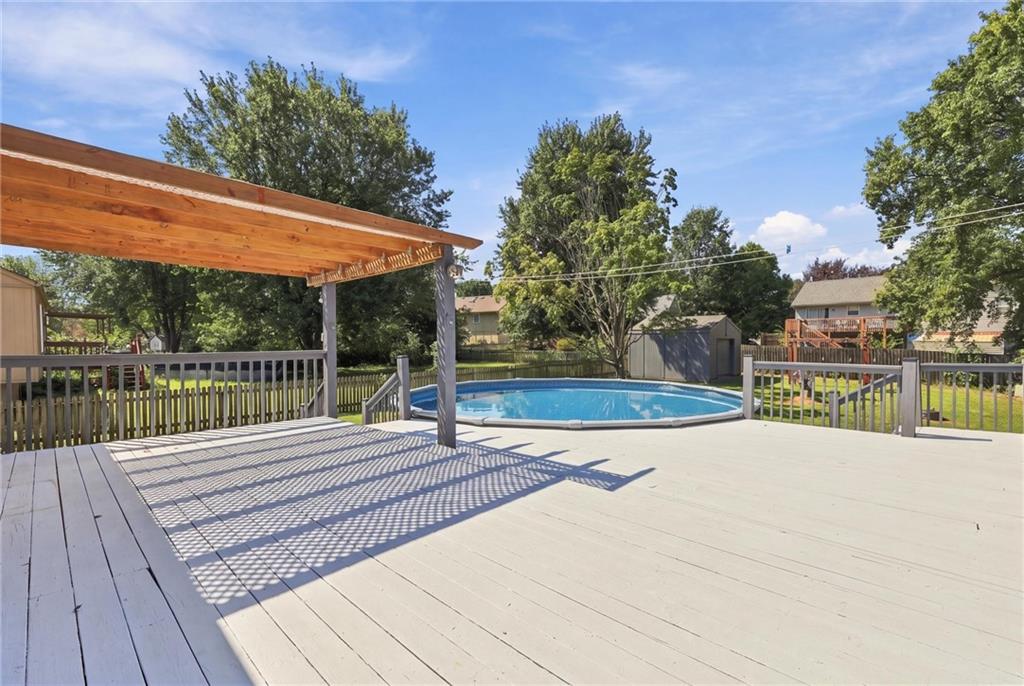 408 Huntington Court Property Photo 15