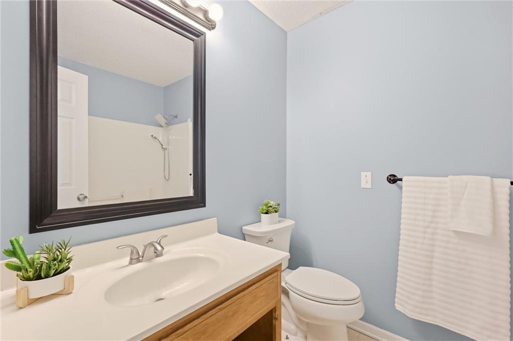 408 Huntington Court Property Photo 27