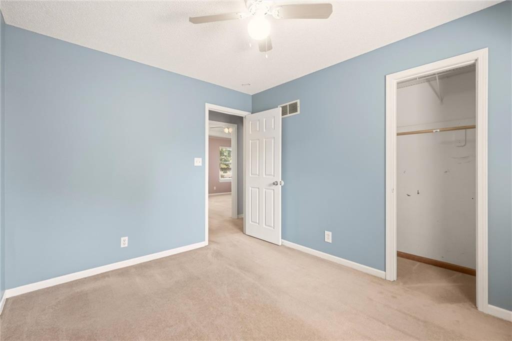 408 Huntington Court Property Photo 29