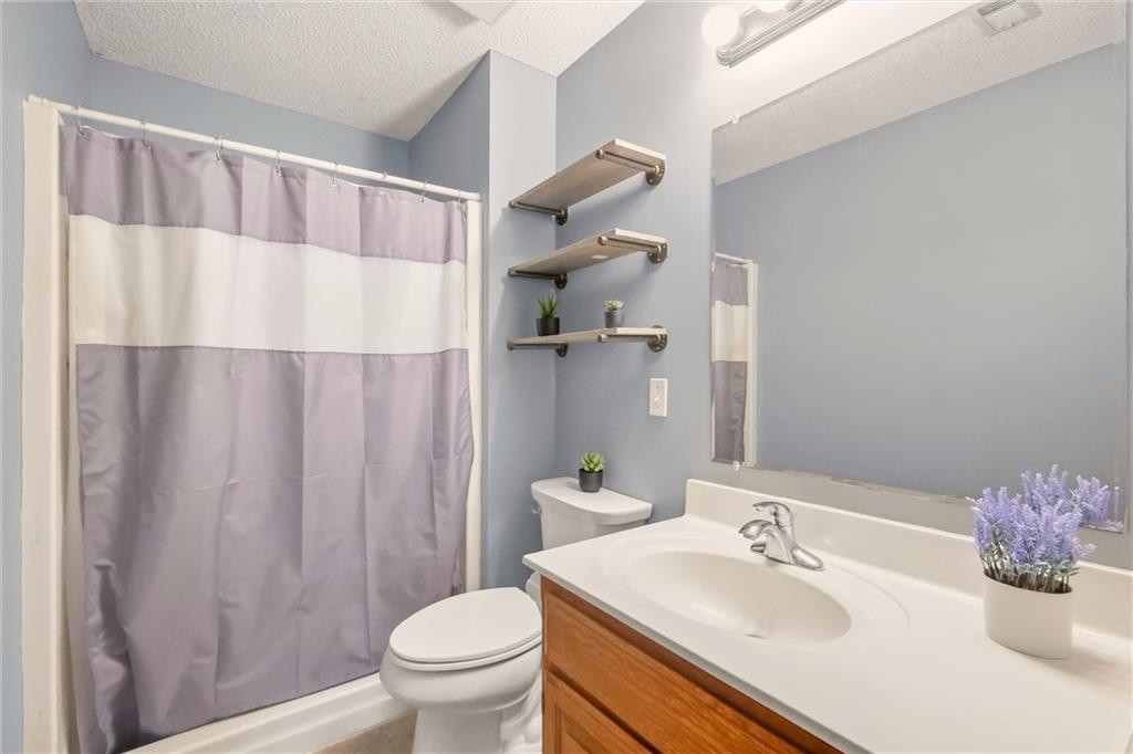 408 Huntington Court Property Photo 34