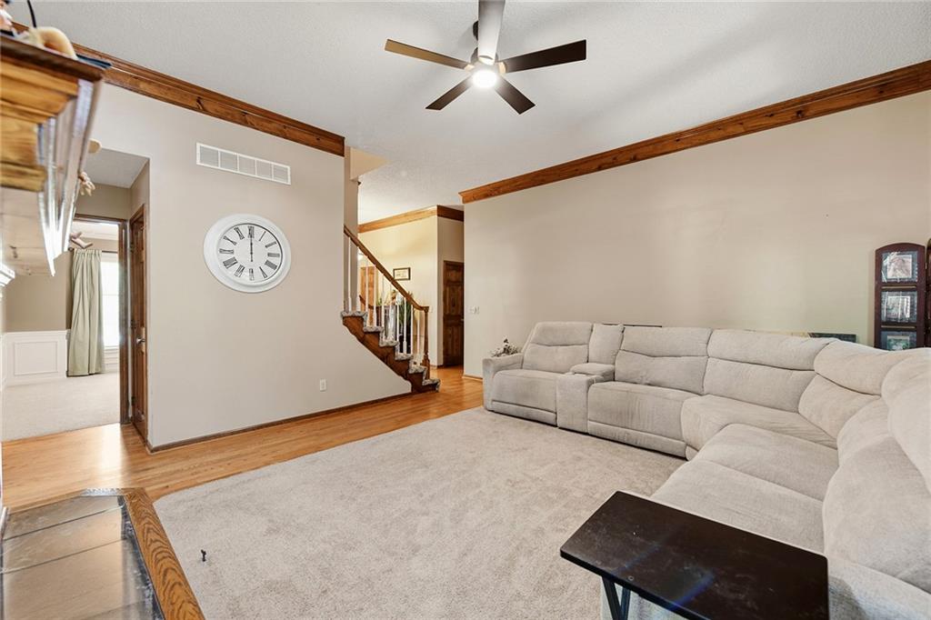 1732 Ne 80th Place Property Photo 4