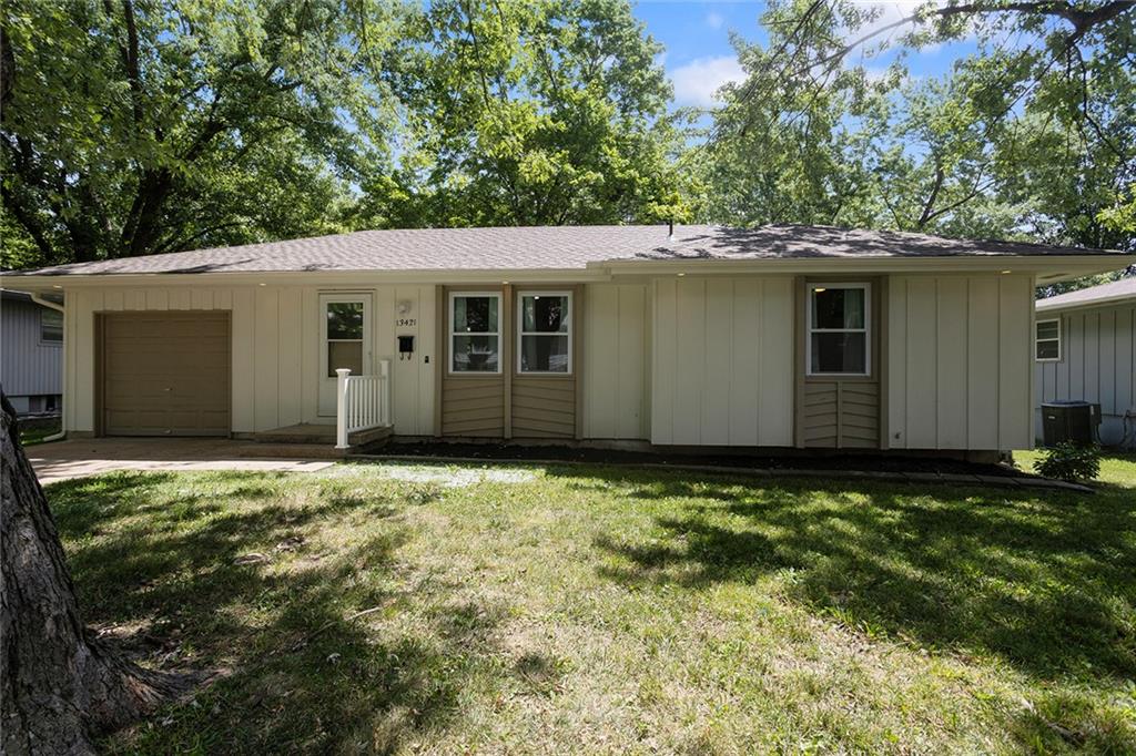 13421 Lowell Avenue Property Photo 2