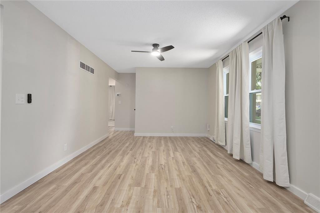 13421 Lowell Avenue Property Photo 4