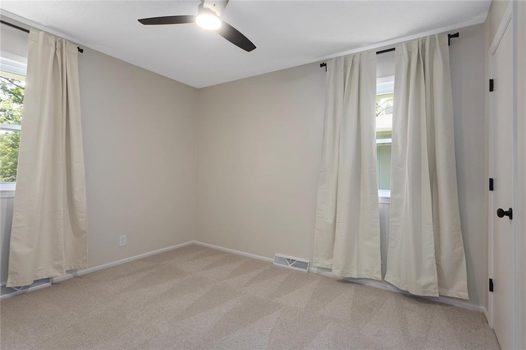 13421 Lowell Avenue Property Photo 13
