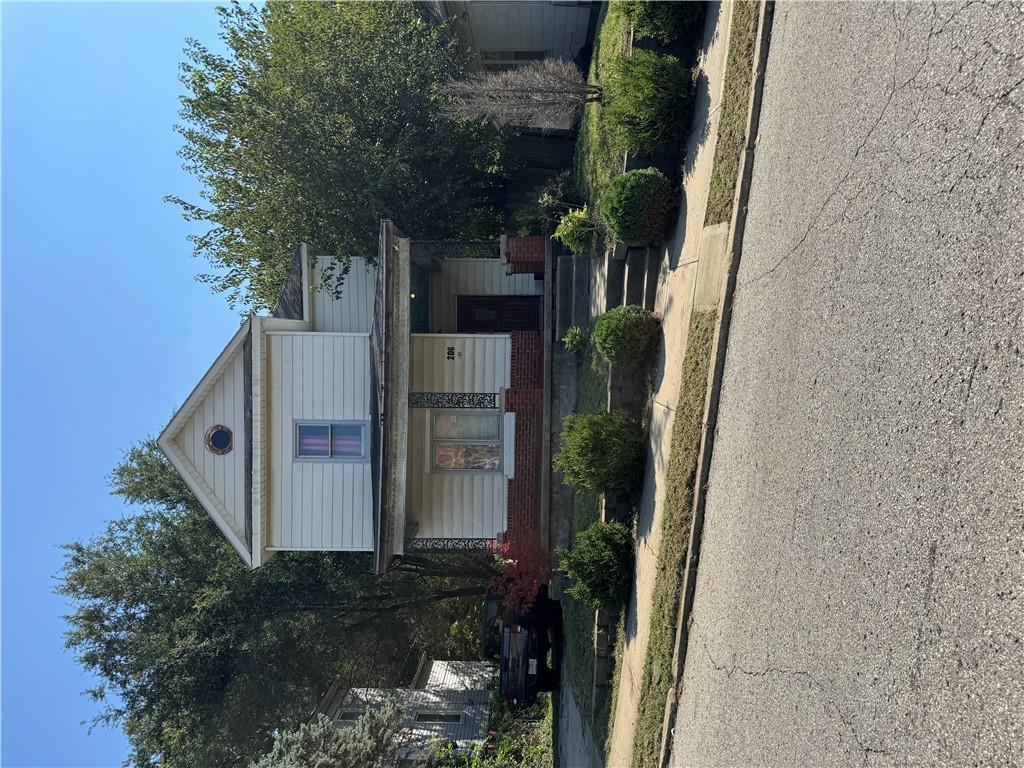 206 Harvard Street Property Photo 1