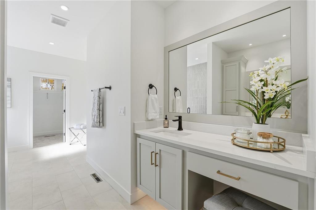 1304 Larkspur Place Property Photo 17