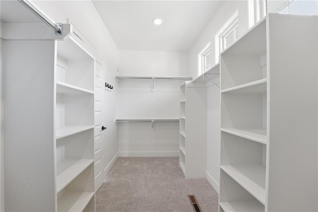 1304 Larkspur Place Property Photo 22