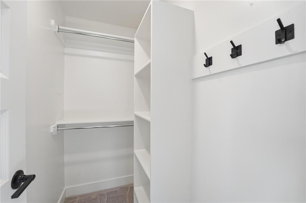 1304 Larkspur Place Property Photo 37