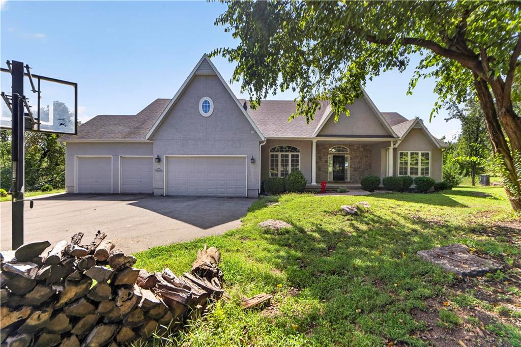 28098 Overbrook Road Property Photo 1