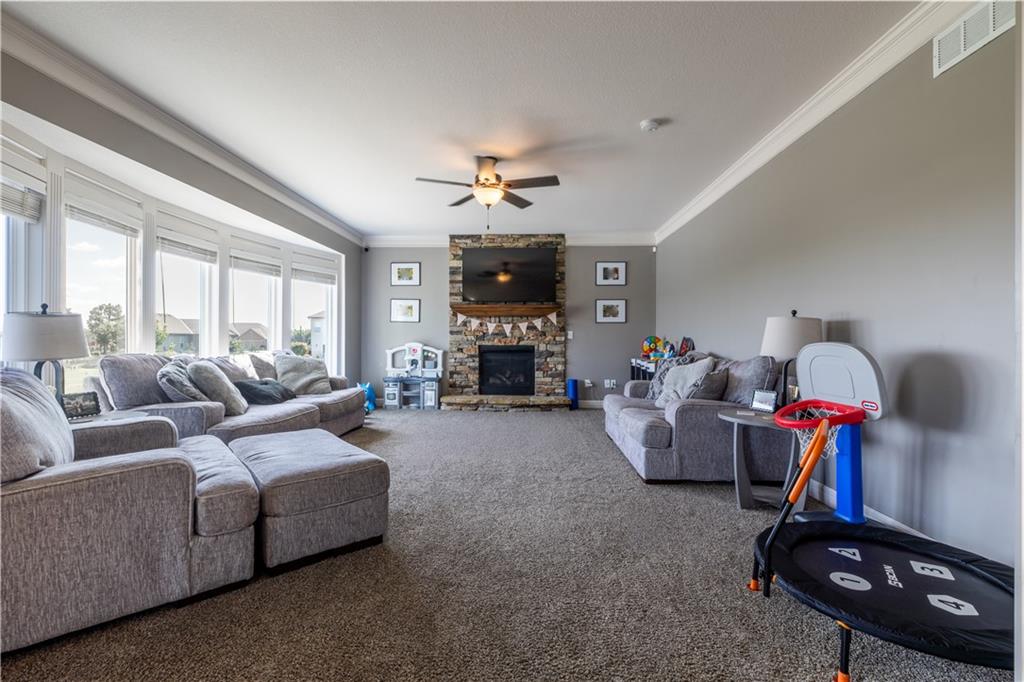 4405 Valley Ridge Drive Property Photo 11