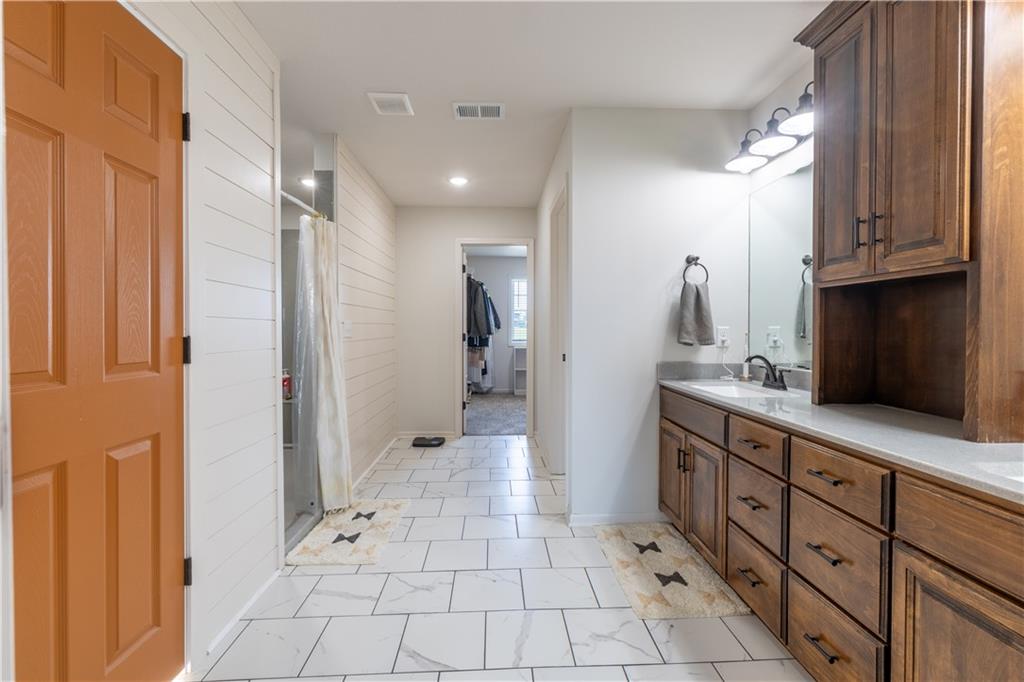 4405 Valley Ridge Drive Property Photo 32