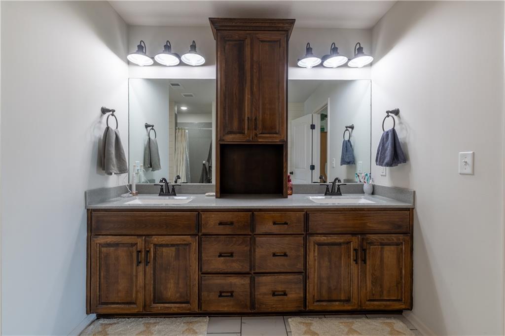 4405 Valley Ridge Drive Property Photo 33
