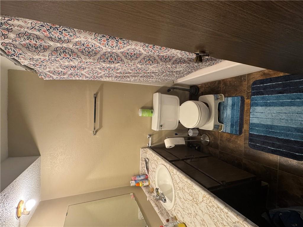 6116 E 127th Street Property Photo 2