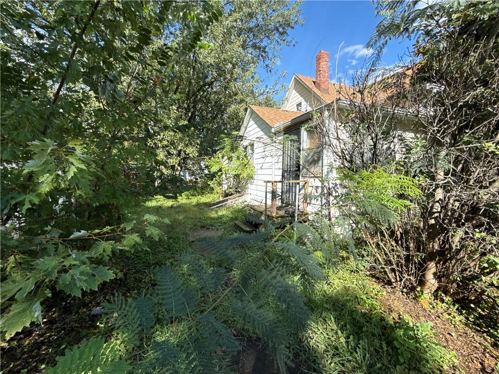 305 W Adams Street Property Photo 3