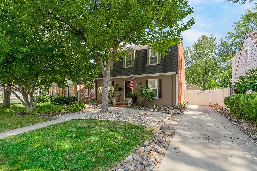 7507 Walnut Street Property Photo