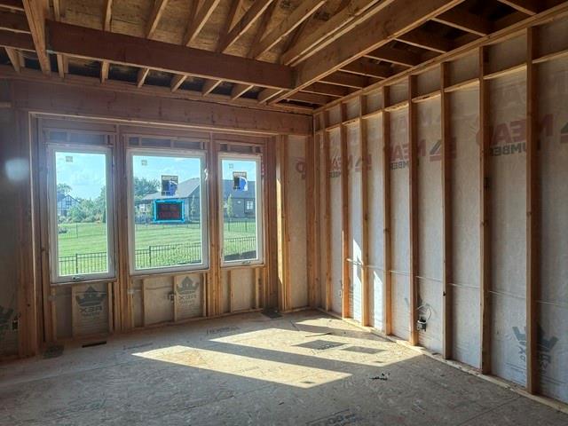 17308 Oakshire Street Property Photo 8