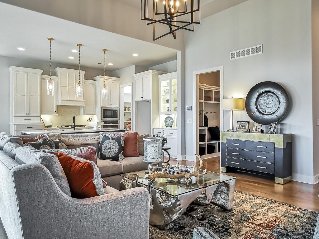 17308 Oakshire Street Property Photo 16