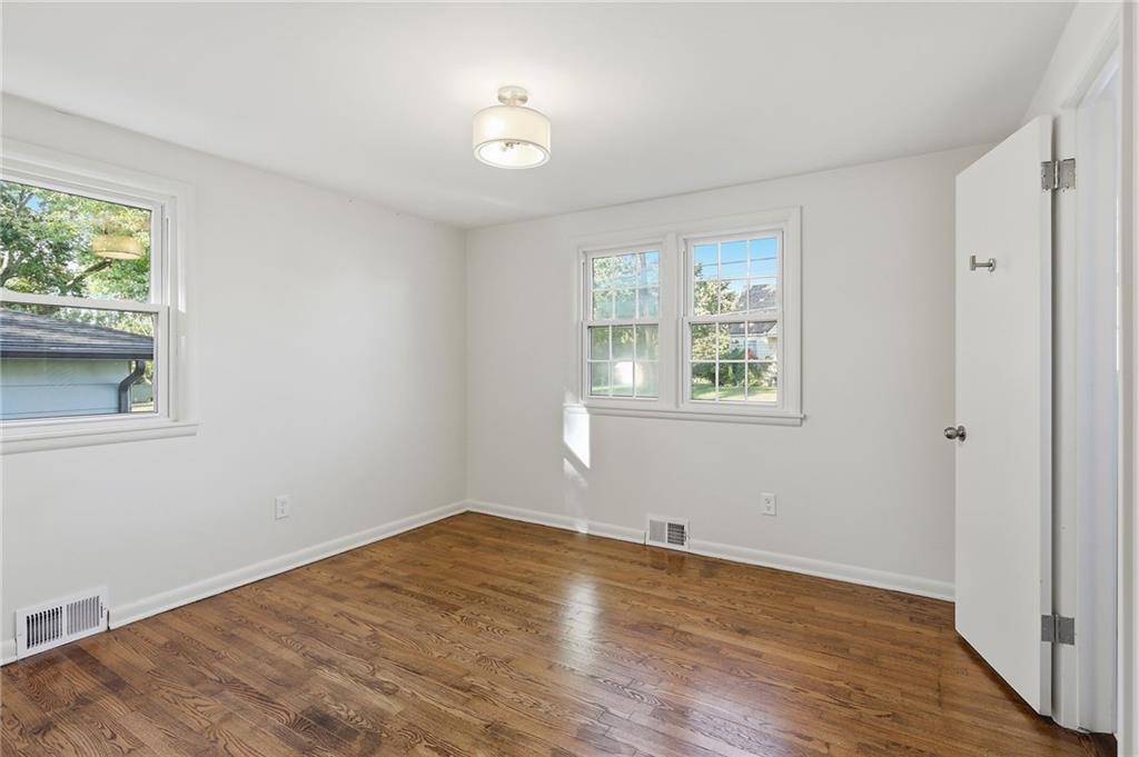 5909 Melrose Lane Property Photo 11