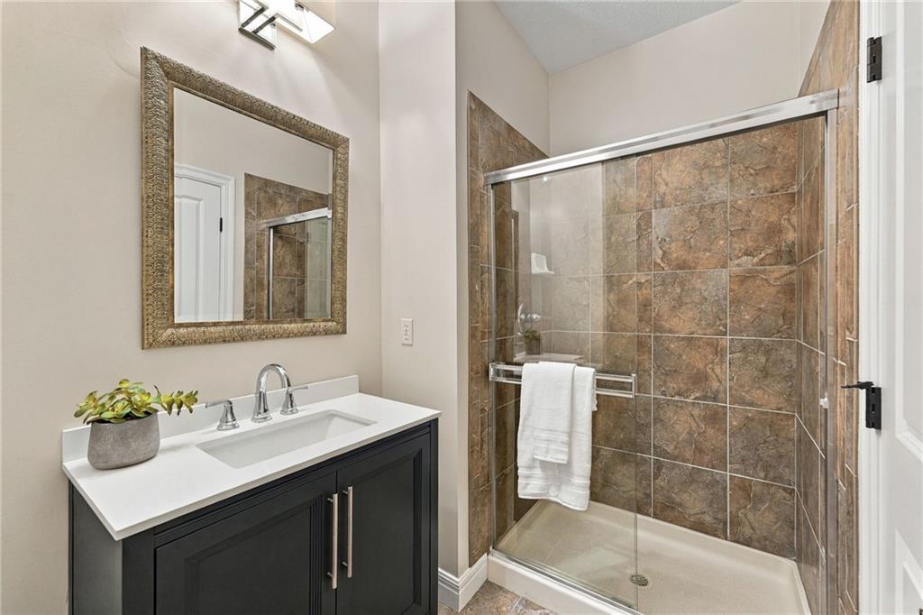 9014 W 158th Terrace Property Photo 28