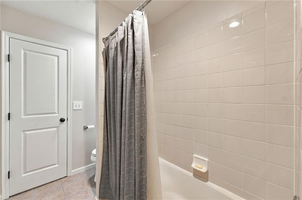 9014 W 158th Terrace Property Photo 44