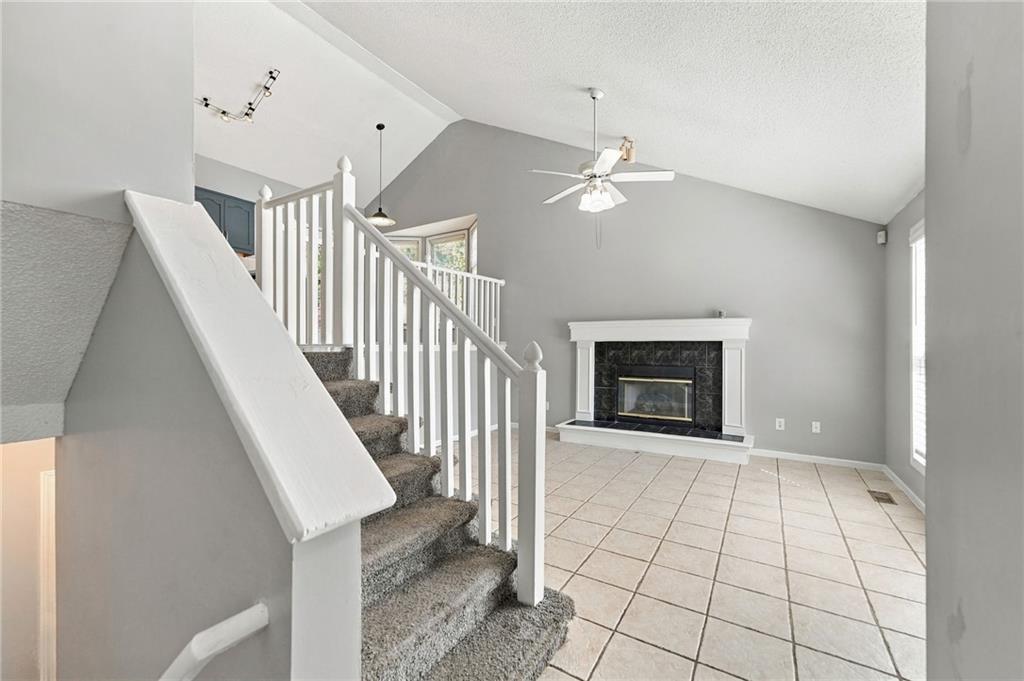 2108 Sw Sterling Drive Property Photo 4