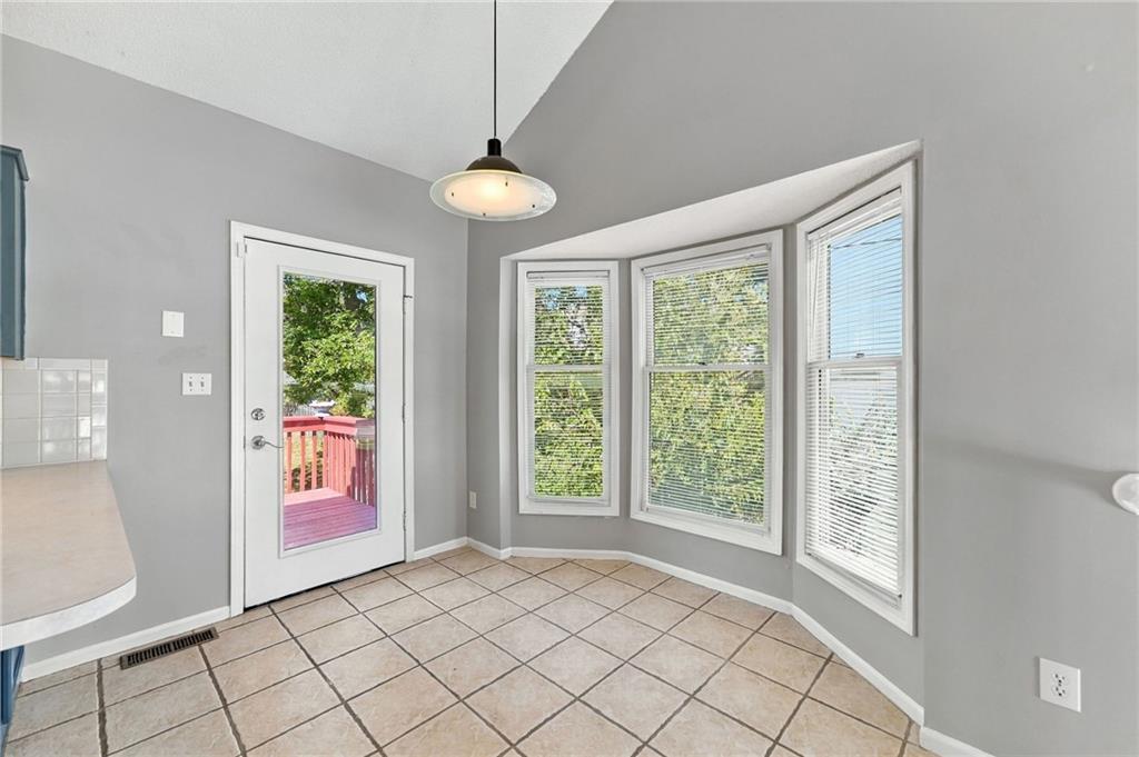 2108 Sw Sterling Drive Property Photo 11
