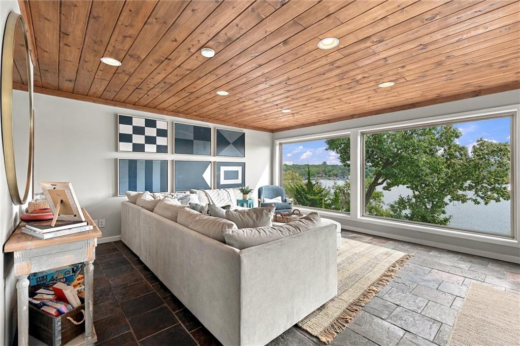113 L Street Property Photo 10